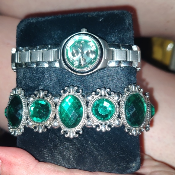 Pretty Bracelet & watch - Picture 2 of 2